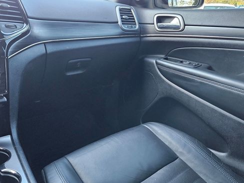 Used 2020 Jeep Grand Cherokee Limited X image 11