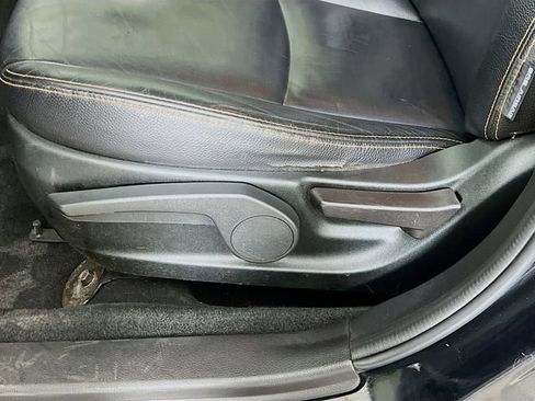 Used 2016 Subaru Crosstrek 2.0i Limited image 11