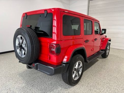 Used 2023 Jeep Wrangler Unlimited Sahara w/ LED Lighting Group AWD/4WD image 3