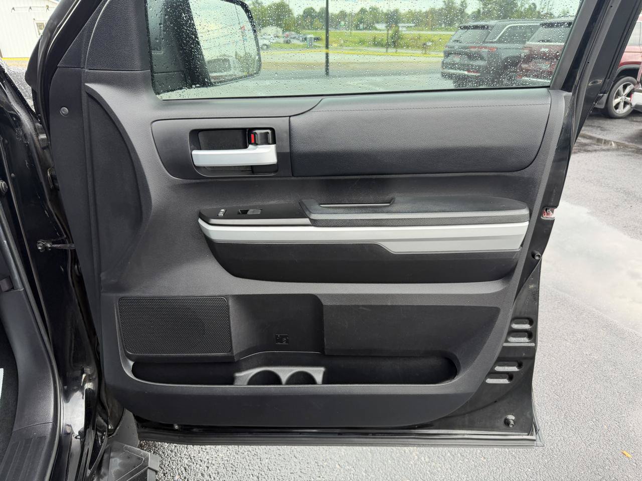 Used 2021 Toyota Tundra SR5 w/ SR5 Leather Package RWD image 20