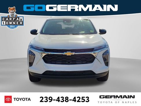 Used 2024 Chevrolet Trax LS FWD image 3