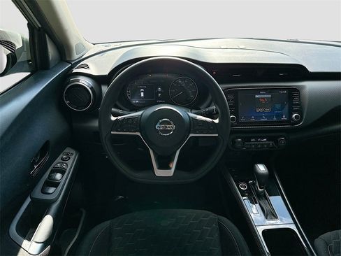 Used 2021 Nissan Kicks SV w/ Exterior Package image 20