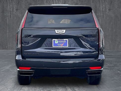 Used 2022 Cadillac Escalade Sport w/ Touring Package image 5