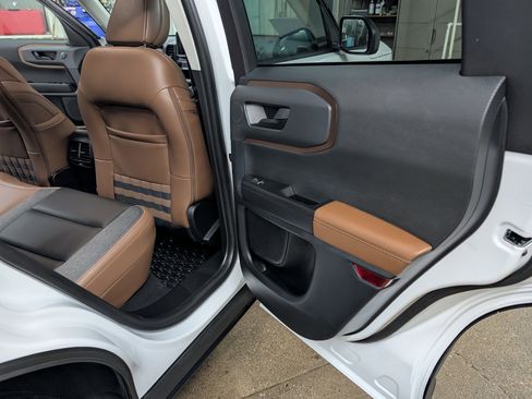 Used 2024 Ford Bronco Sport Outer Banks w/ Tech Package image 6