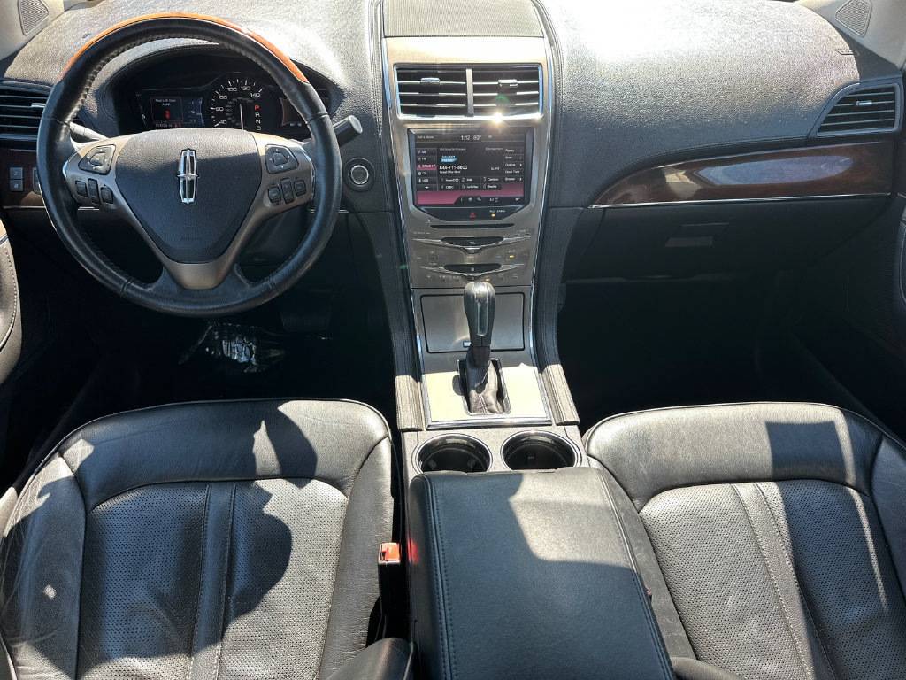 Used 2015 Lincoln MKX AWD w/ Equipment Group 101A image 24