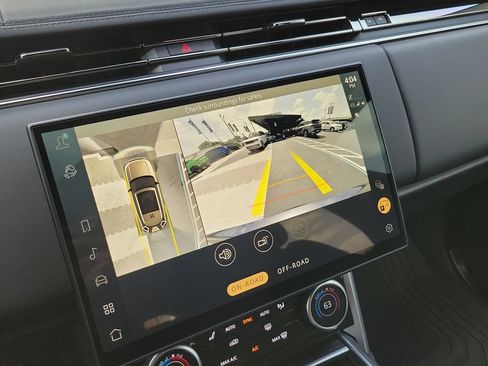 Used 2023 Land Rover Range Rover SE AWD/4WD image 18
