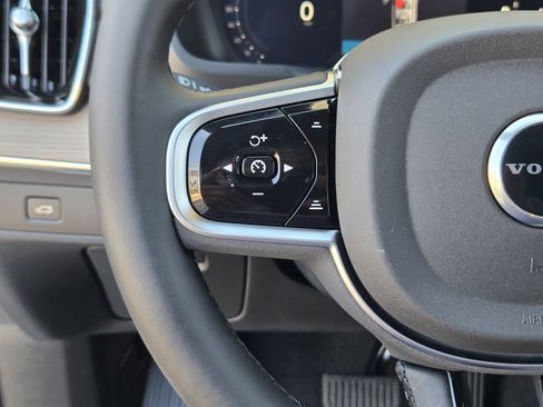 New 2026 Volvo XC90 B6 Plus w/ Protection Package Premier image 28