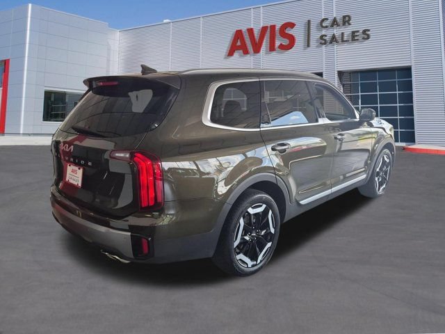 Used 2025 Kia Telluride S FWD image 6