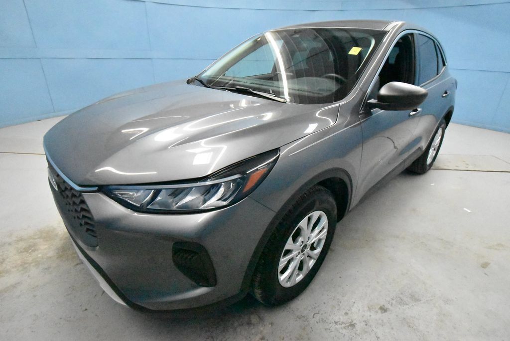 Used 2024 Ford Escape Active AWD/4WD image 30