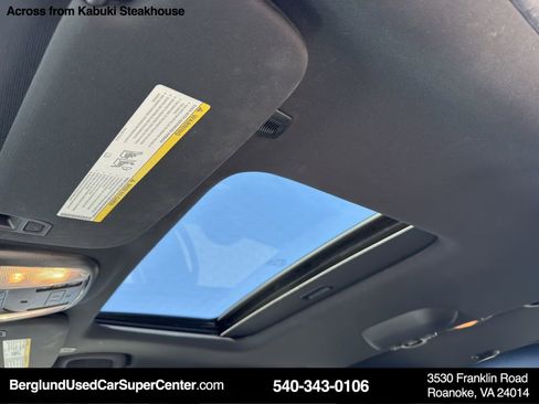 Used 2023 Dodge Durango GT image 11