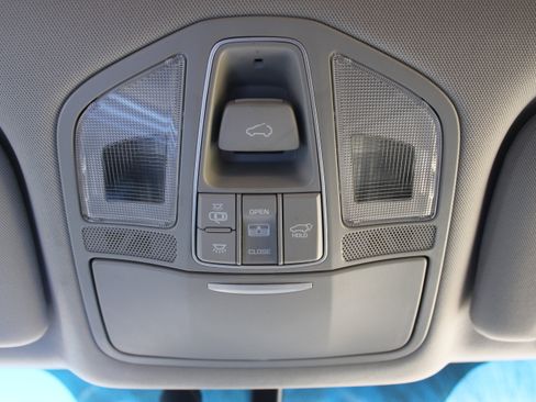 Used 2018 Hyundai Santa Fe Sport image 23