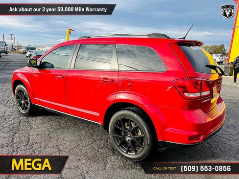 Used 2018 Dodge Journey SXT w/ Blacktop Package image 8