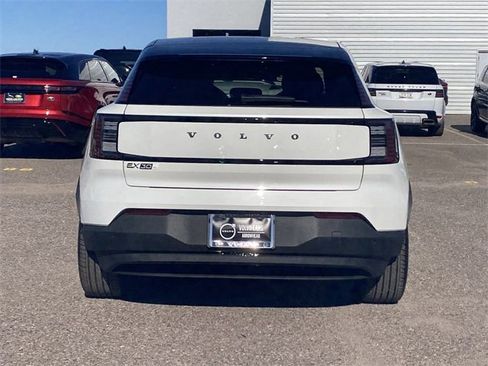 New 2025 Volvo EX30 Plus w/ Protection Package Premier image 8