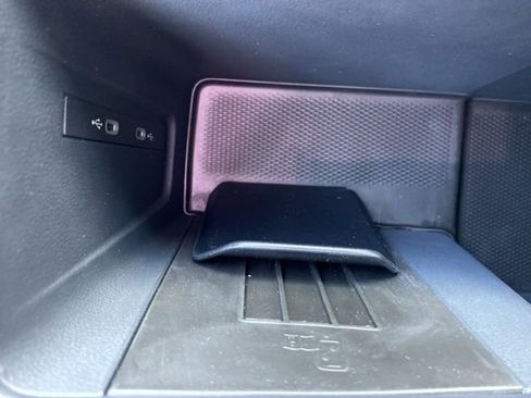 New 2025 Volkswagen Tiguan S AWD/4WD image 44