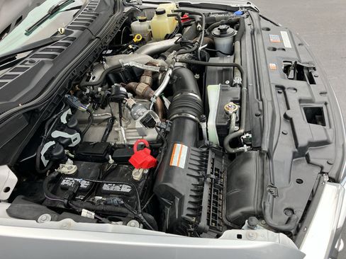 Used 2022 Ford F250 Lariat w/ Chrome Package image 38