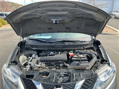 Used 2016 Nissan Rogue SL w/ SL Premium Package image 16