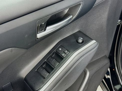 Certified 2025 Toyota Highlander XLE FWD image 19