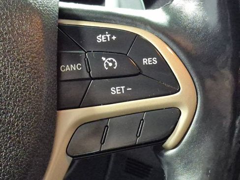 Used 2014 Jeep Grand Cherokee Limited AWD/4WD image 13