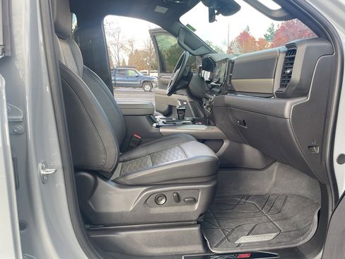 Used 2024 Chevrolet Silverado 1500 ZR2 w/ Technology Package image 60