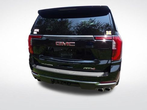 Used 2025 GMC Yukon XL AT4 w/ AT4 Premium Plus Package AWD/4WD image 15