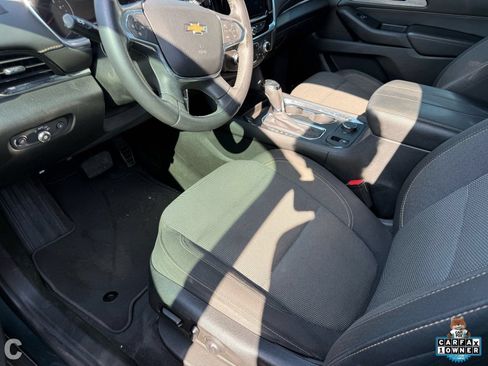 Used 2020 Chevrolet Traverse LT FWD image 13