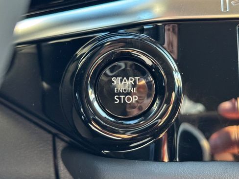 New 2026 Nissan Pathfinder SV image 20