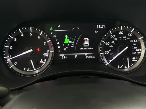 Used 2021 Toyota Highlander XLE image 23