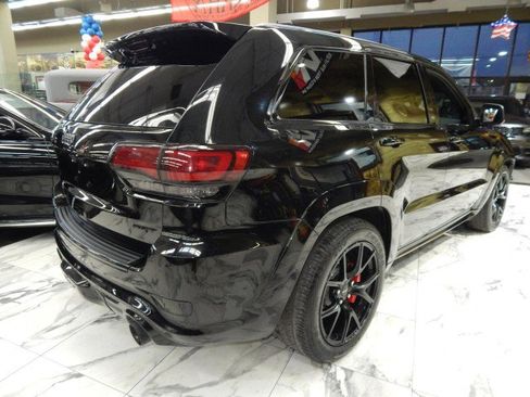 Used 2021 Jeep Grand Cherokee SRT w/ Trailer Tow Group IV image 4