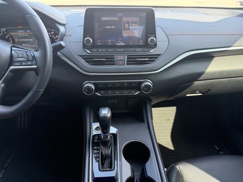 Used 2019 Nissan Altima 2.5 SR w/ SR Premium Package FWD image 18