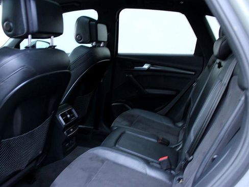 Used 2019 Audi SQ5 Prestige w/ Prestige Package image 15