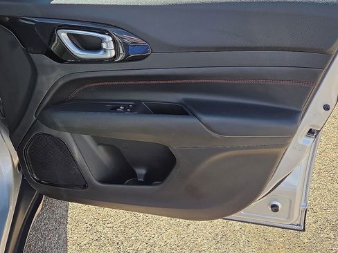 Used 2024 Jeep Compass Trailhawk image 14