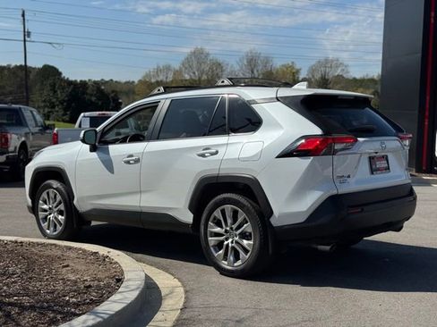 Used 2025 Toyota RAV4 XLE Premium image 9