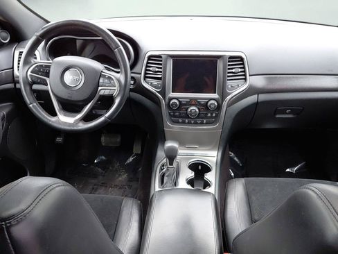 Used 2018 Jeep Grand Cherokee Altitude AWD/4WD image 25