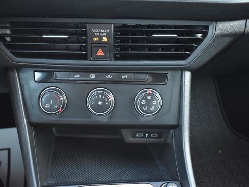 Used 2021 Volkswagen Jetta S w/ Driver Assistance Package image 32