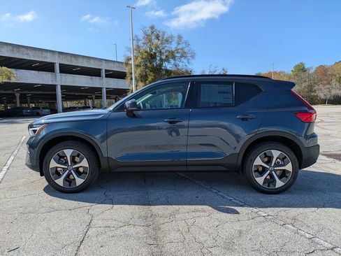 New 2026 Volvo XC40 B5 Core w/ Protection Package Premier AWD/4WD image 3