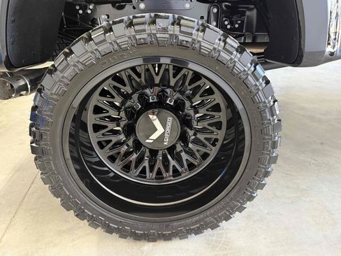 Used 2026 Ford F450 Platinum w/ Platinum Plus Package AWD/4WD image 11