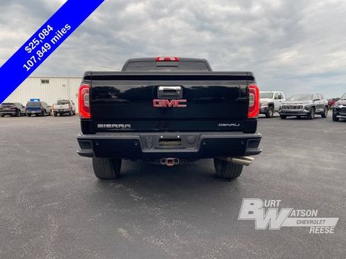 Used 2017 GMC Sierra 1500 Denali w/ Denali Ultimate Package AWD/4WD image 7