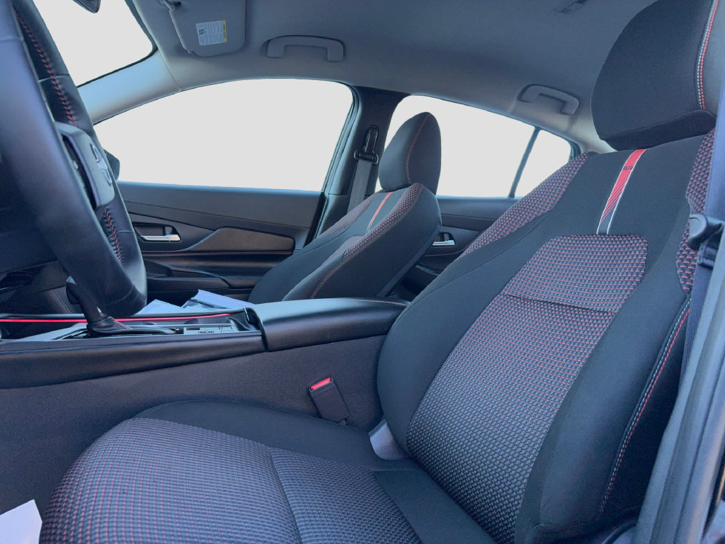 Used 2026 Nissan Sentra SR w/ Floor Mat Package FWD image 8