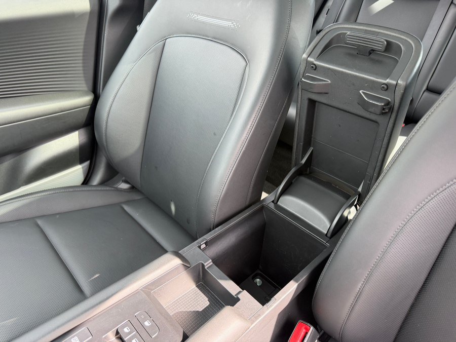 Used 2024 Hyundai Ioniq 6 Limited RWD image 29