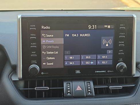 Used 2020 Toyota RAV4 XLE Premium AWD/4WD image 22