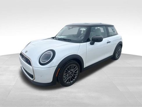 New 2026 MINI Cooper S image 2