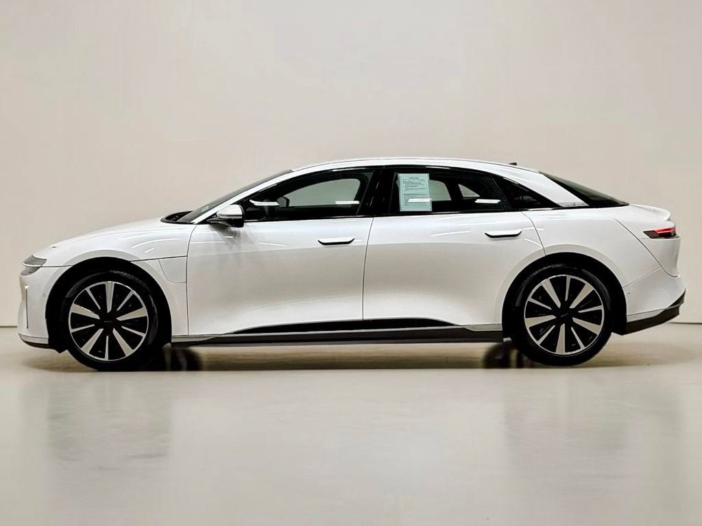 Used 2024 Lucid Air Touring AWD/4WD image 12