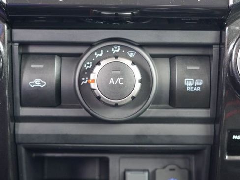 Used 2023 Toyota 4Runner TRD Off-Road Premium w/ Off Road Premium Plus Package AWD/4WD image 37