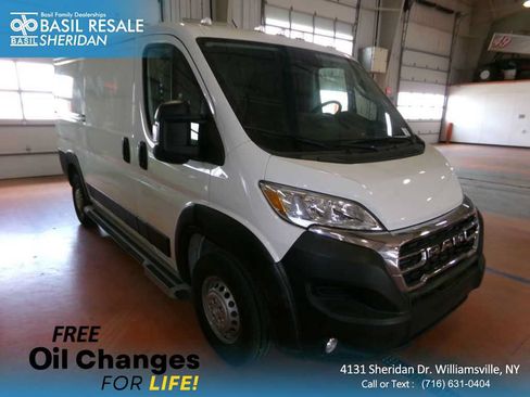 Used 2025 RAM ProMaster 2500 w/ U-Haul Equipment Group FWD image 1
