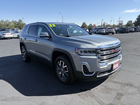 Used 2023 GMC Acadia SLE FWD image 2
