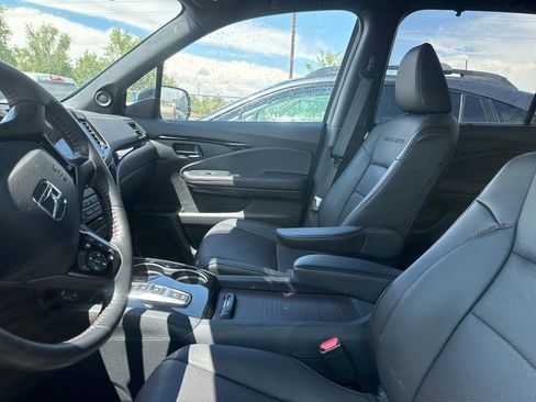 Used 2022 Honda Pilot Black Edition image 4