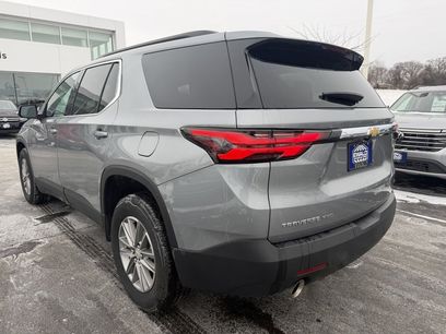 Used 2023 Chevrolet Traverse LT