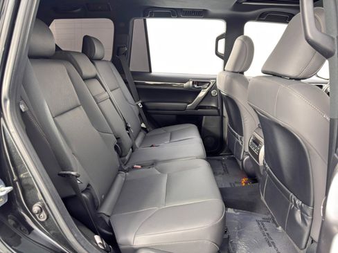 Used 2023 Lexus GX 460 Premium image 43
