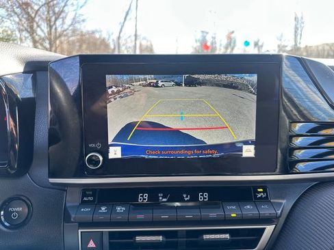 Certified 2025 Toyota Camry SE FWD image 41