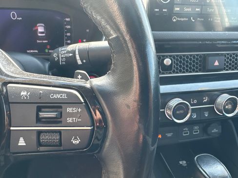 Used 2022 Honda Civic Touring image 16
